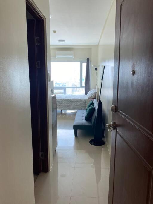 Makati Penthouse With Stunning City Skyline View Manila Exterior photo