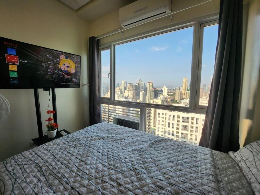 Makati Penthouse With Stunning City Skyline View Manila Exterior photo